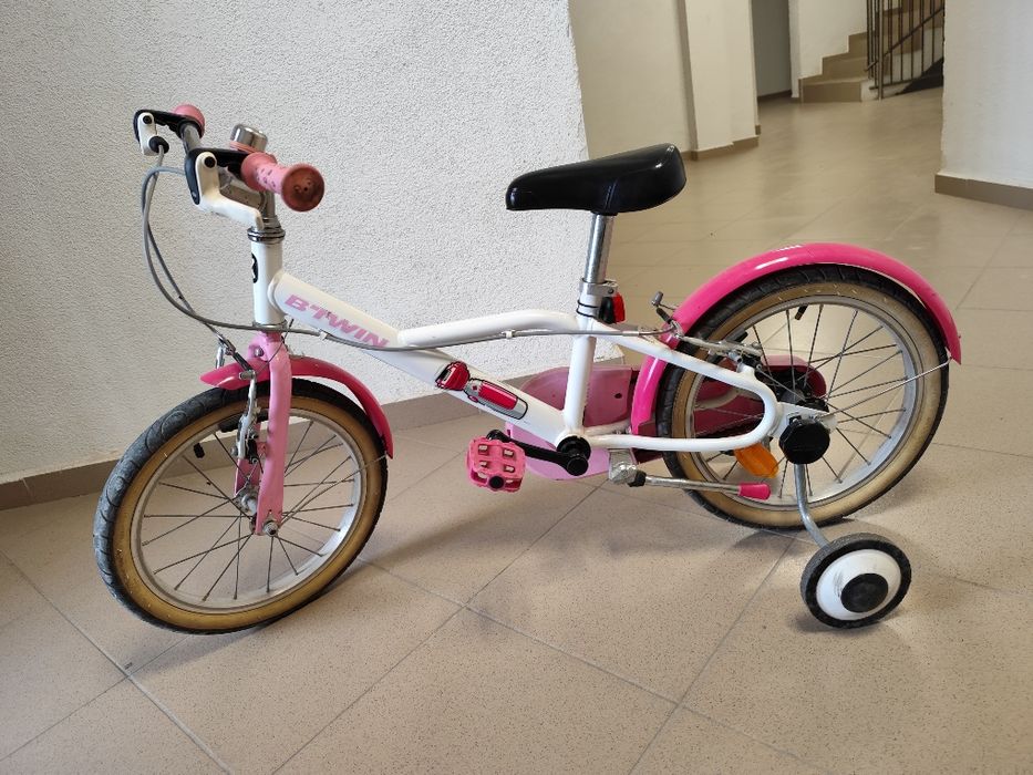 Продавам детско колело за момиченце