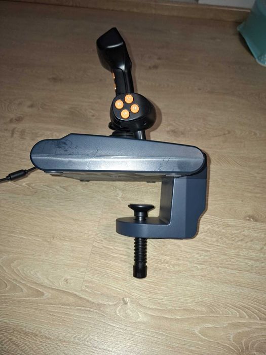 Hori Sistem de control al vehiculelor agricole, PC (Windows), USB, cu fir, set de volan / București/ TEL: 0769308726