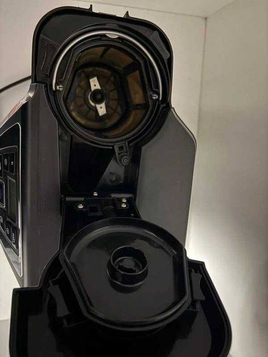 Masina de Facut Cafea Russell Hobbs 22000-56 Grind & Brew