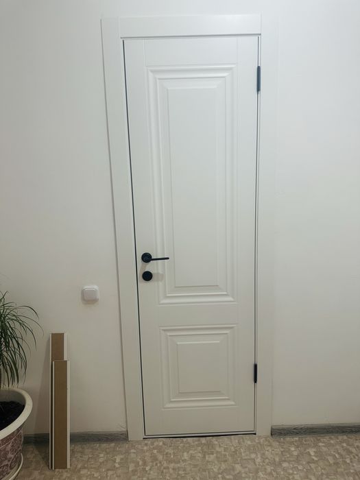 Продам двери белые