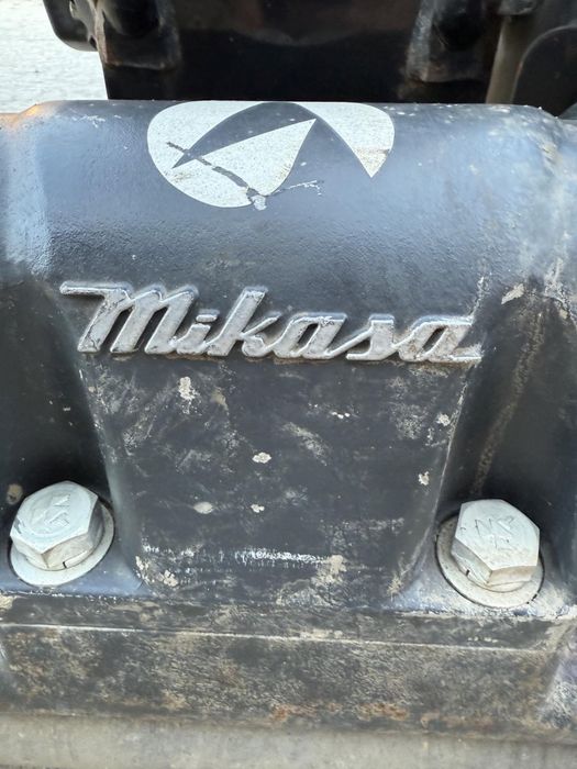 Продавам трамбовка Mikasa