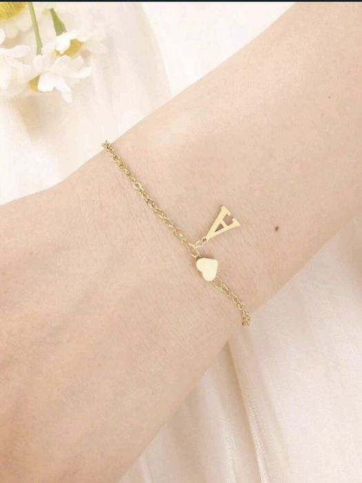 Bratara noua litera D