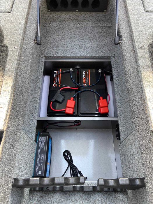 Barca  Crestliner Fish Hawk 1650 SE WT, SUA 2022 cu motor si peridoc