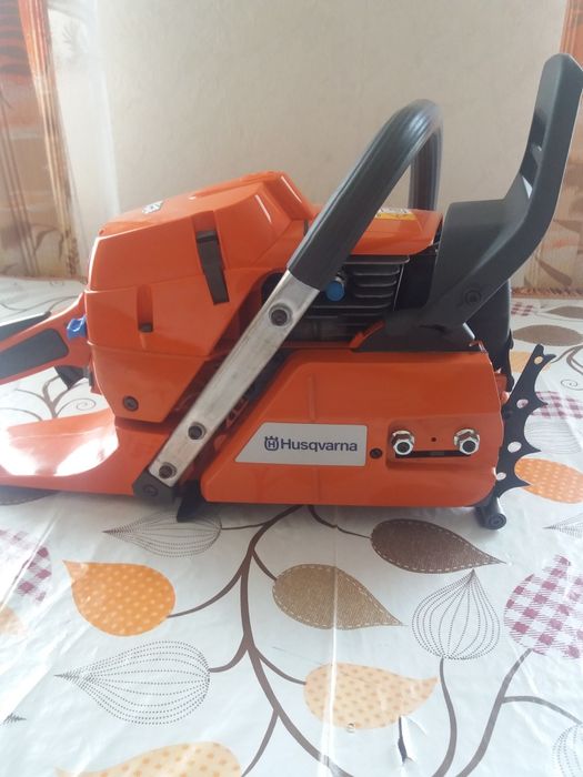 Бензопила профисиональная