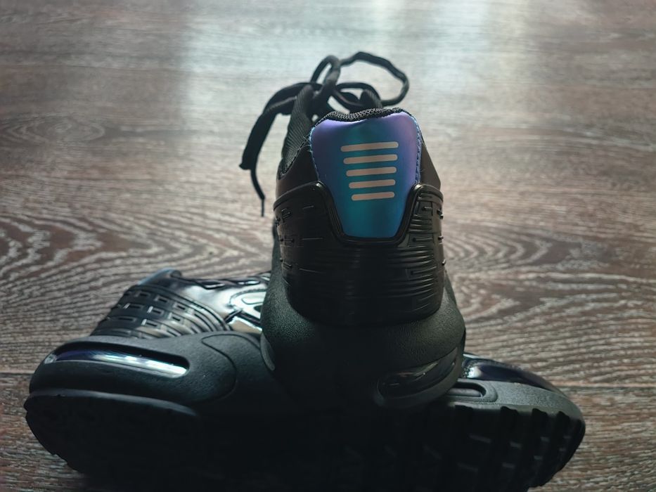 Кроссовки новые Nike