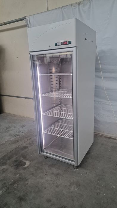 Плюсова хладилна витрина Alpfrigo