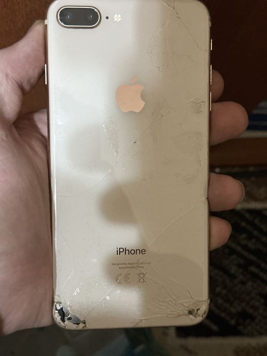 Iphone 8+ на запчасти