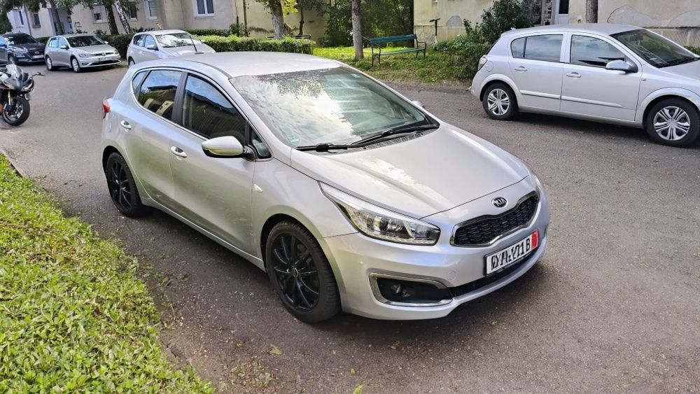 Kia Ceed euro 6 Diesel,carte RO,,Navi,Dubluclimatronic,1,6 ; 140 cai