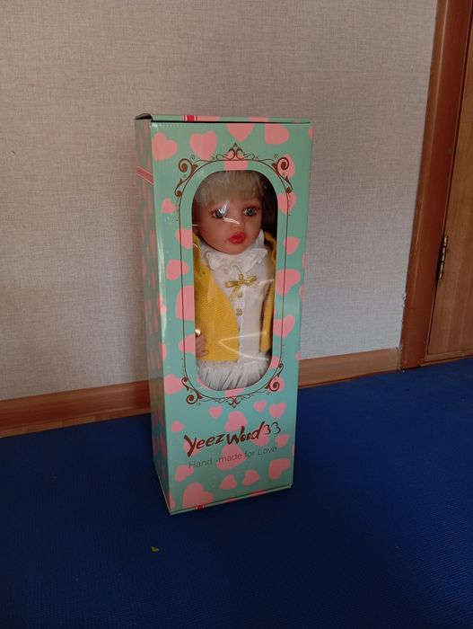 Кукла yeez wood 33
