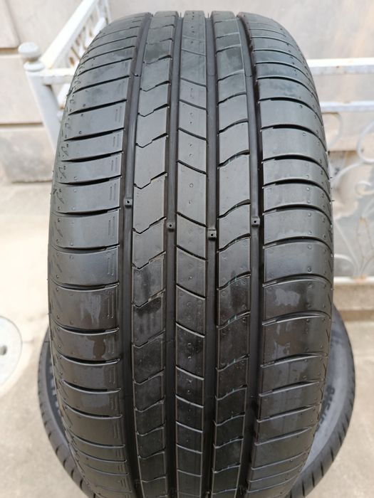 215_55_R17 Kumho Ecsta