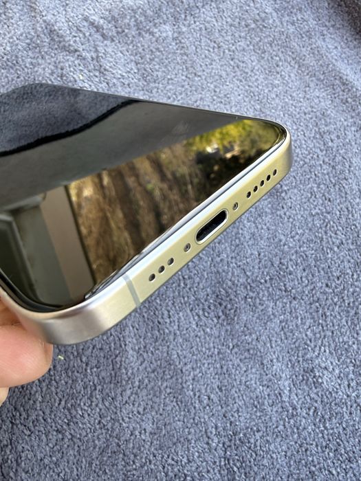 IPhone 15 pro 128