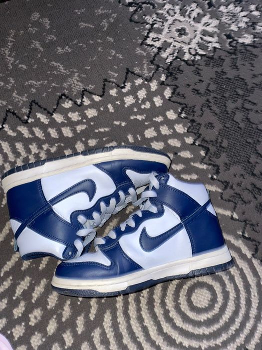 Vând Nike Dunk High