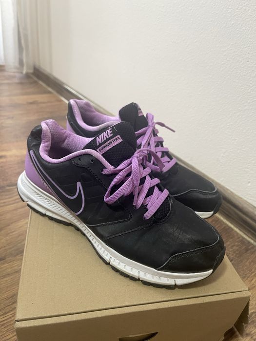 Спортни и зимни обувки