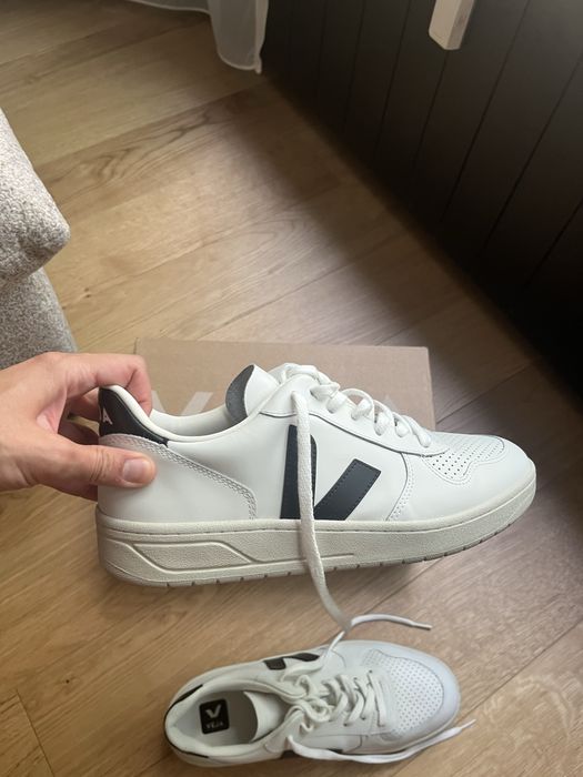 Кожени маратонки Veja V 10