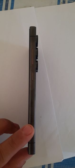 Samsung Galaxy S24 Ultra б/у  как новый