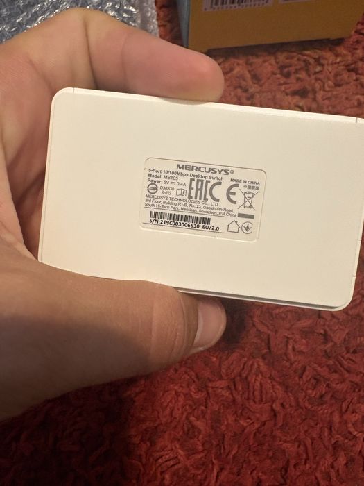 switch 5 porturi 100mbps