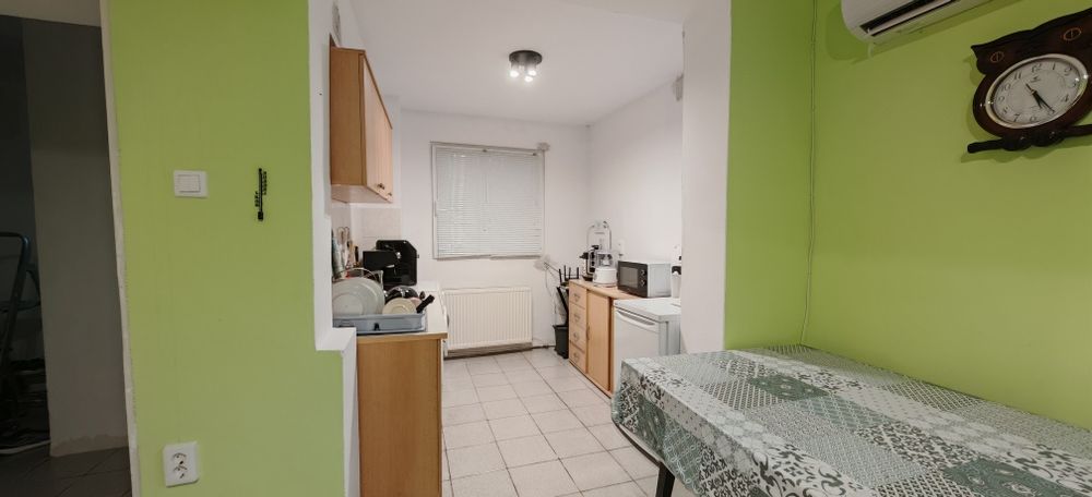 Продавам Къща в Беренде