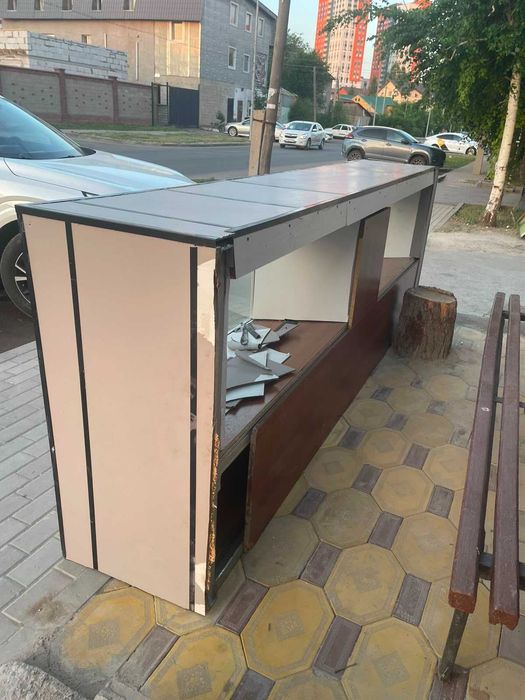 Отдам барную стойку