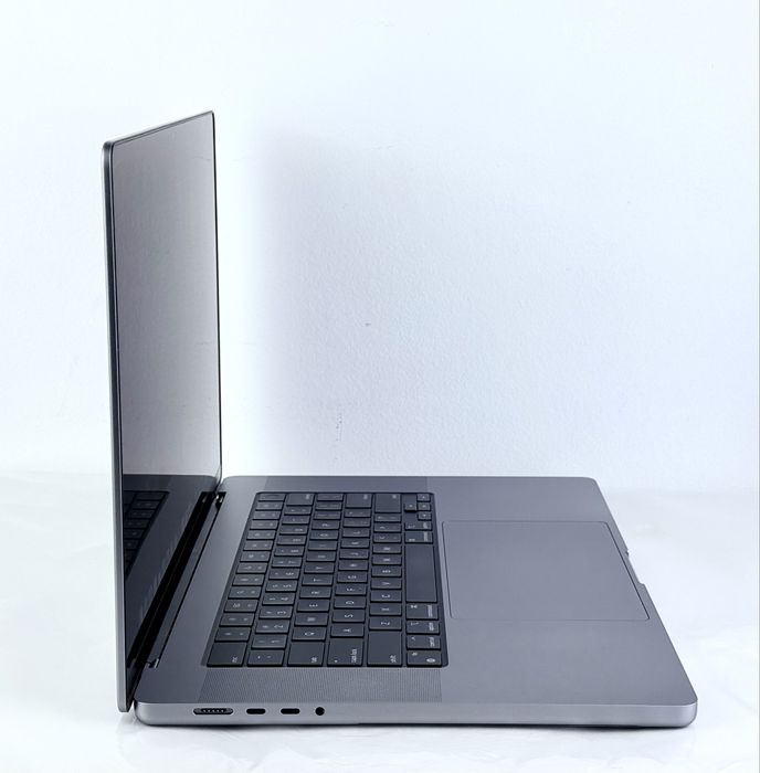 Macbook Pro 16' M1 Max 32RAM 1TB SSD Space Gray 100% Батерия! Гаранция