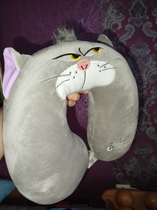 Подушка дорожная