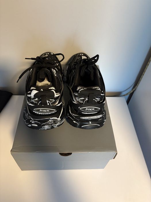 Balenciaga Track Graffiti Black White-Marimea 43 Pe Stoc