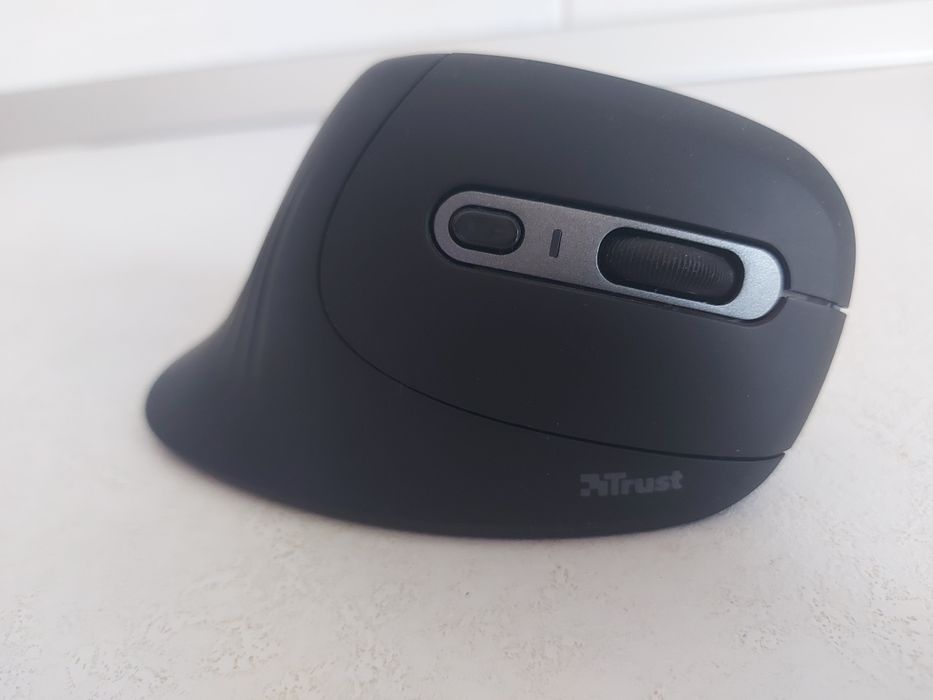 Mouse ergonomic wireless Trust Verro