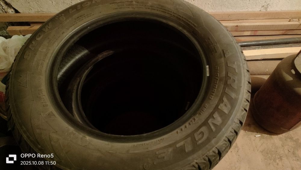 Продам зимние шины