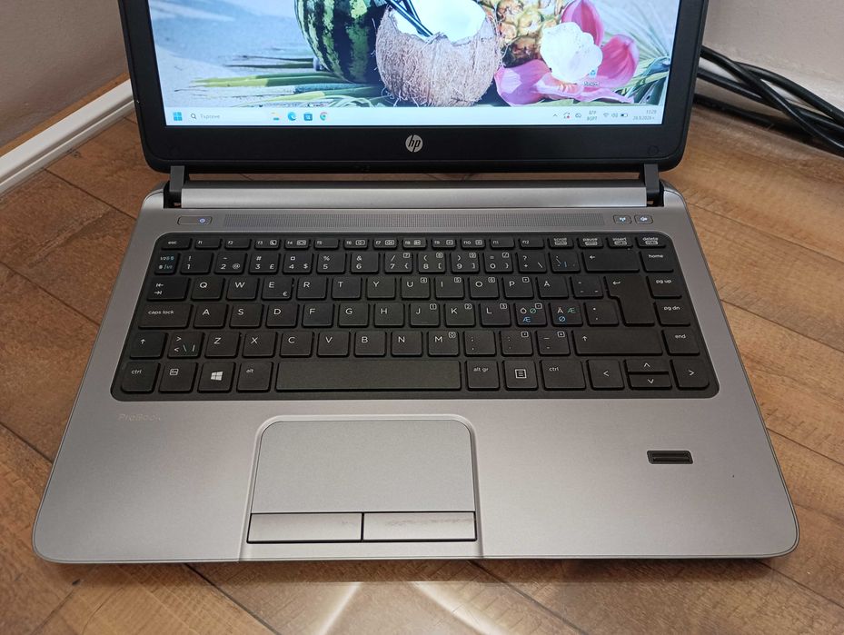 Лаптоп HP ProBook 430  i3-4005U 8GB RAM  256GB SSD  нова батерия 13,3"