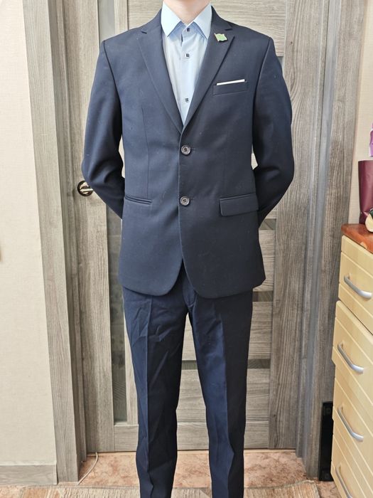 Школьный  костюм