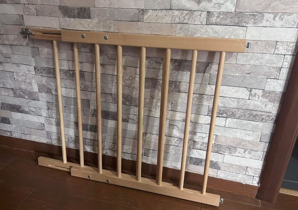 Poarta de siguranță bebeluși