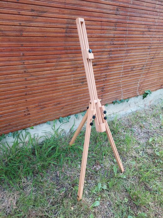 Статив за рисуване чисто нов