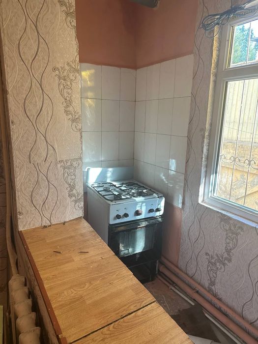 Продам 1 комнатную квартиру мало семейное общежитие