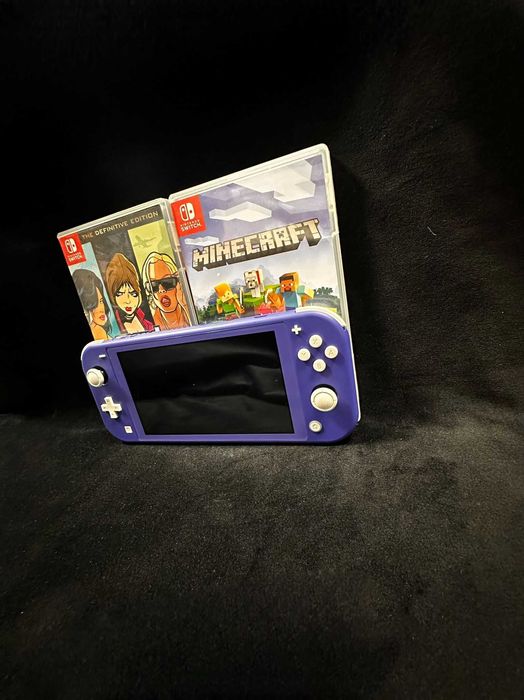 Nintendo Switch Lite + jocuri