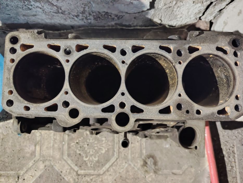 Продам блок двигателя