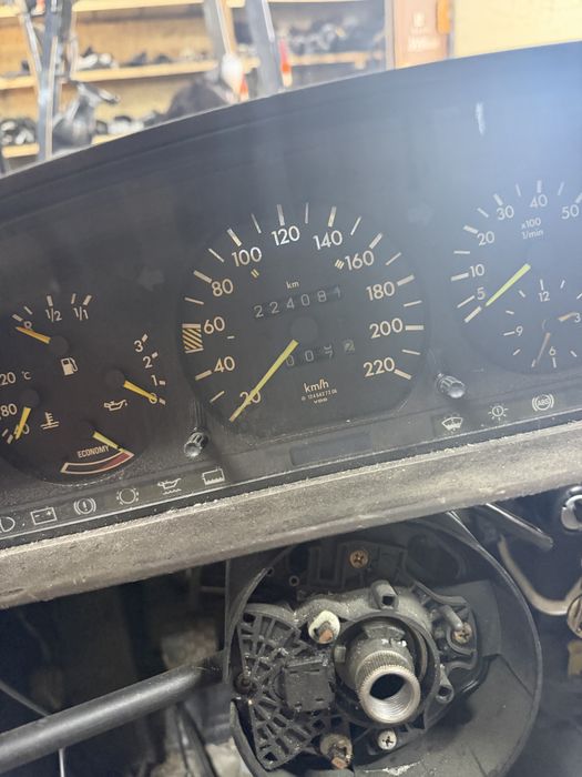 ДВС мерс 124 привозной из Германии