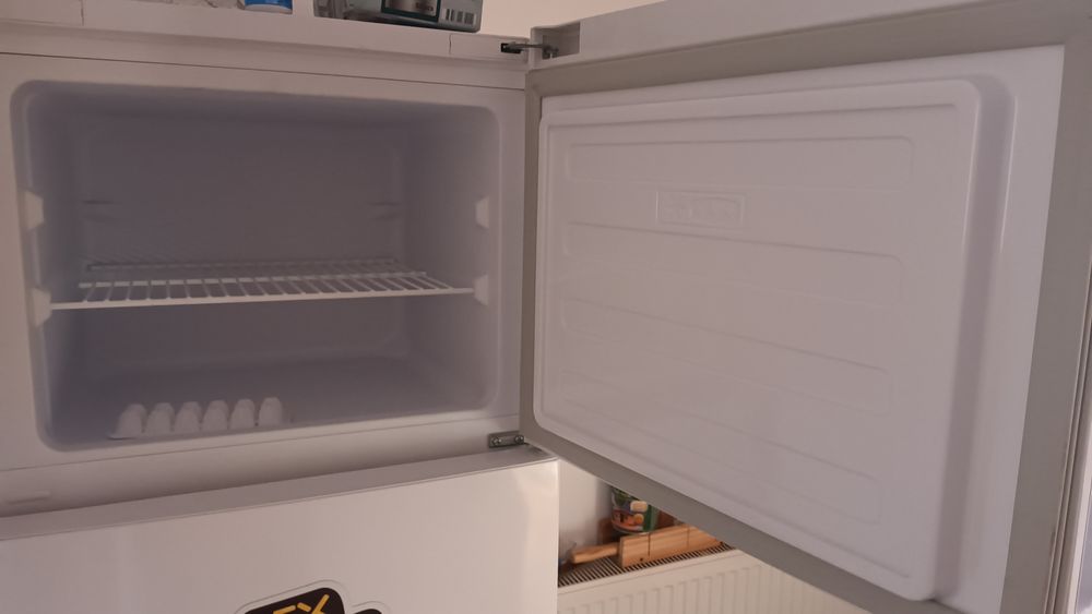 Frigider  Arctic