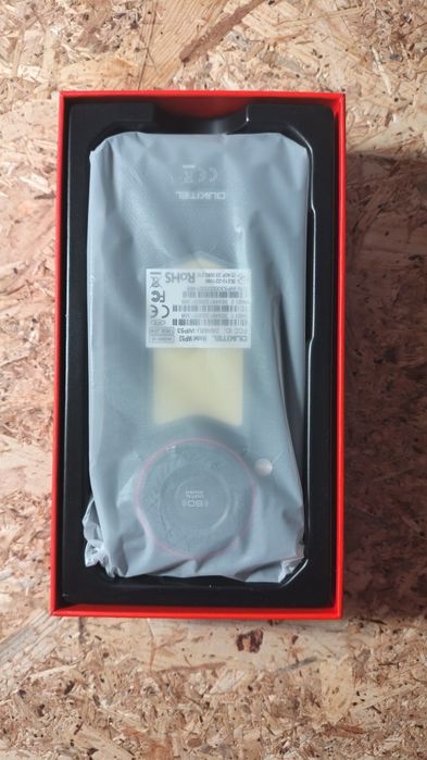 OUKITEL WP53 4G Telefon Rugged, rezistent la apă si praf, 6.52'' FHD+ Display, 11000mAh Baterie Mare, Lumină Puternică, Android 15(24GB+128GB NFC)