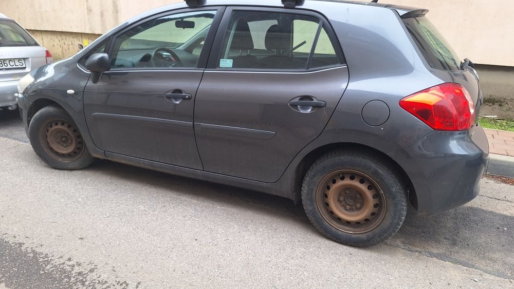 Suceava Vând toyota aurisu 2009 benzina 1.33