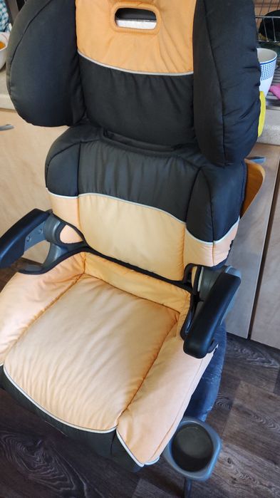 Vând 2 scaune auto pentru copii 9-36 kg Cybex Primii pași