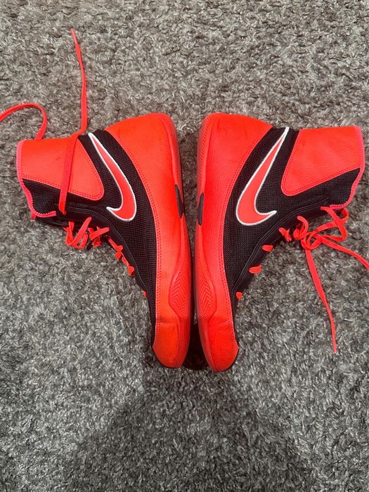 Ghete box Nike Machomai