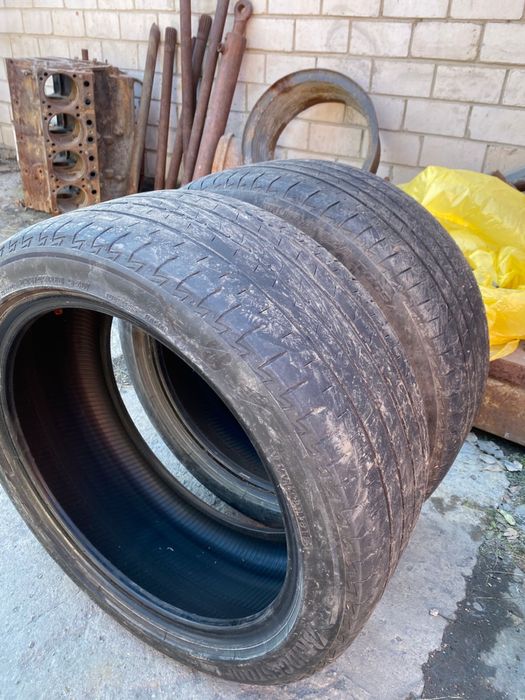 Продам шины Bridgestone летние 235/45/R18