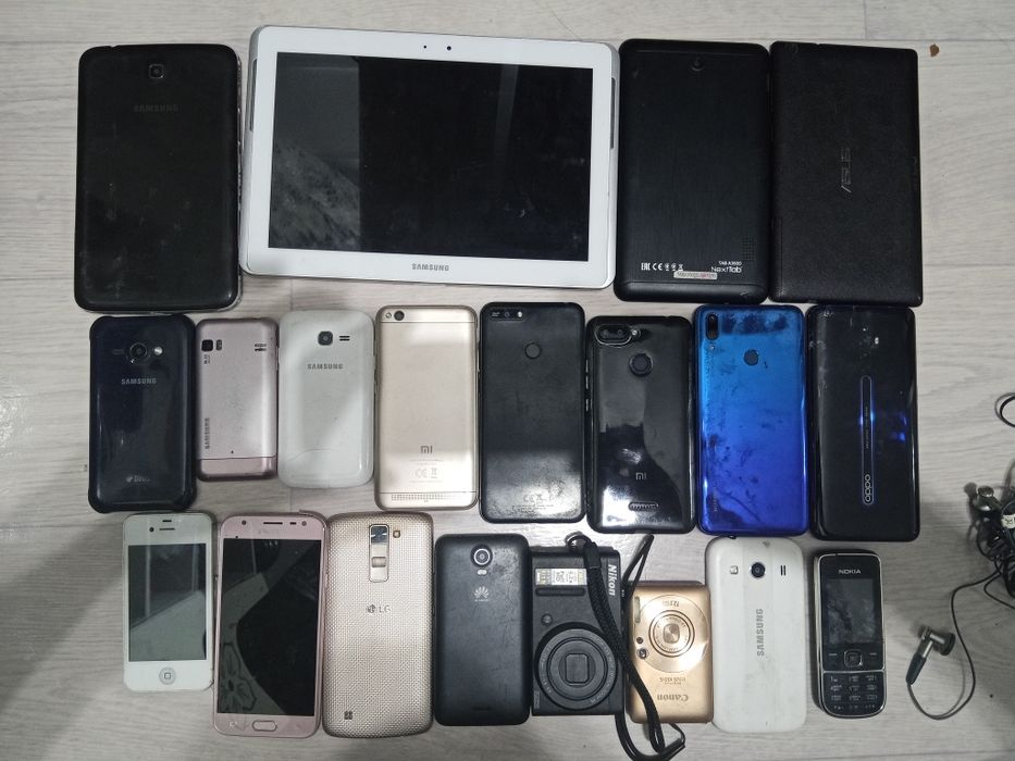 Разный телефоны .