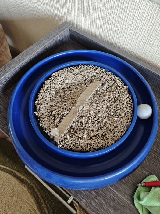 Когтеточка домик+игрушки