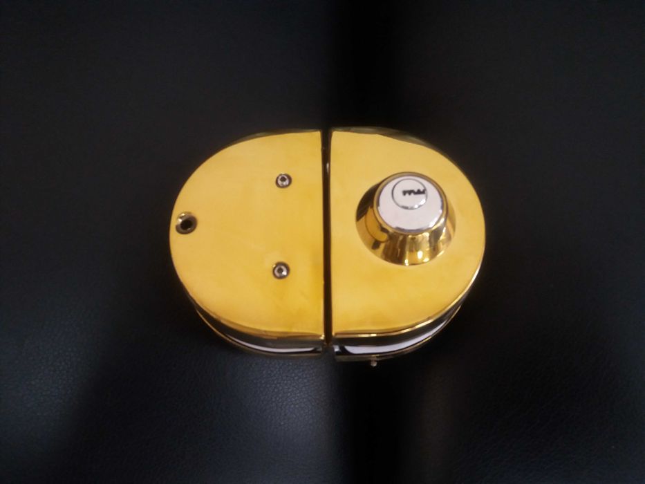 Замок для стеклянной двери