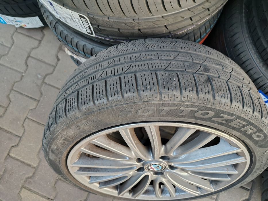 Vând roți complete/ jante Alfa Romeo