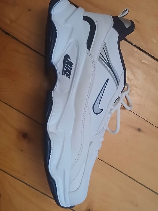 Маратонки NIKE Намаление