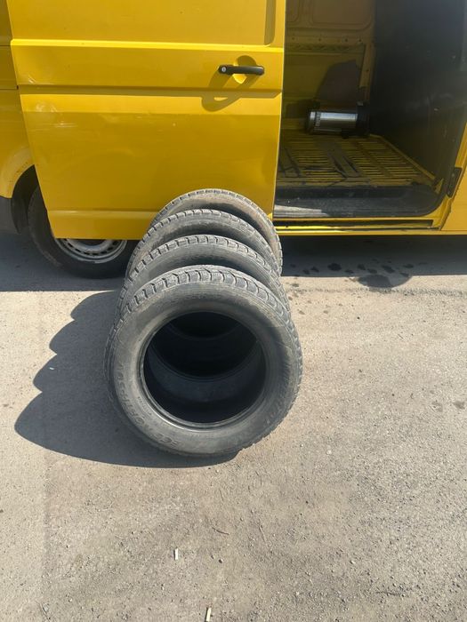 Продам шины 225/65/17