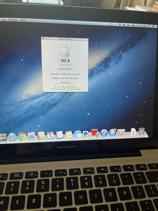 Macbook pro 2010, 13-inch, 4 gb ram, 256 ssd