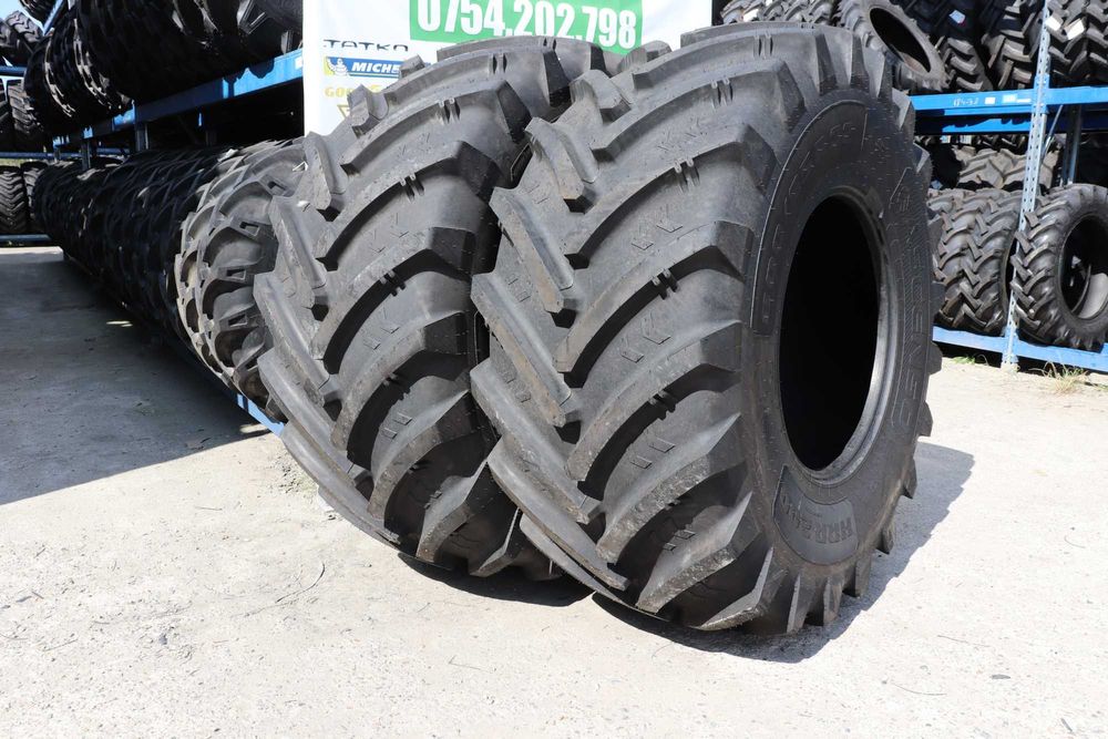 Cauciucuri 800/65R32 Ascenso A181A Noi radiale pentru Combina