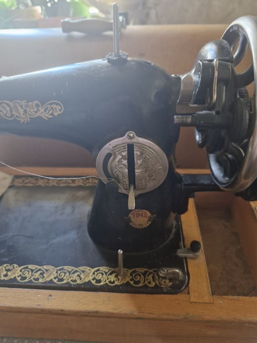 Продам швейную ручную машинку